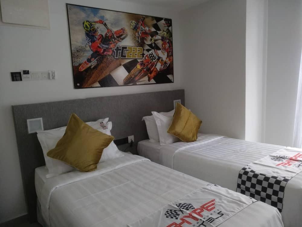 Hype Motorsports Hotel พอร์ตดิ๊กสัน ภายนอก รูปภาพ